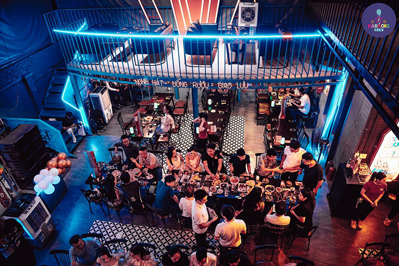 Không Gian & Dịch Vụ Nổi Bật Tại 703 Beer Club