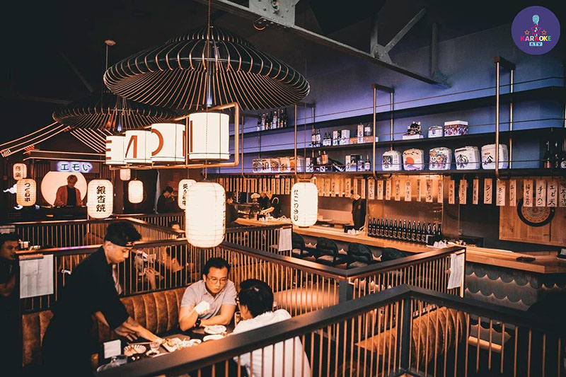 Không gian Izakaya đường phố Nhật Bản hiện đại