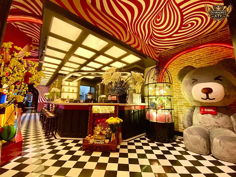 Đắm chìm trong không gian âm nhạc bùng nổ mọi giác quan cùng hội anh em 