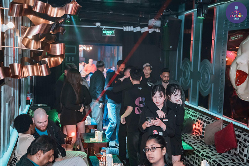 Không gian SOJE LOUNGE - 7 Tạ Hiện: Hiện đại và Ấm cúng