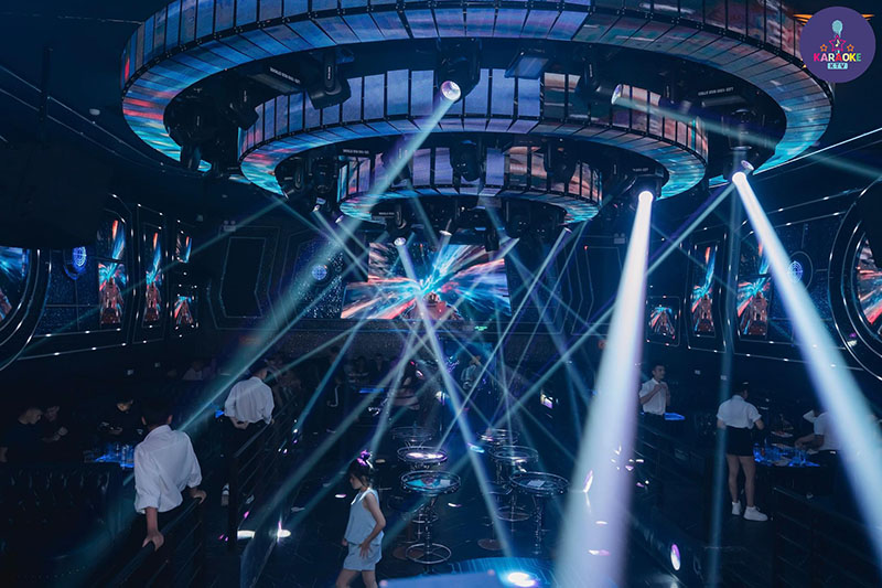 Không gian thiết kế sang trọng và hiện đại tại 79 CLUB