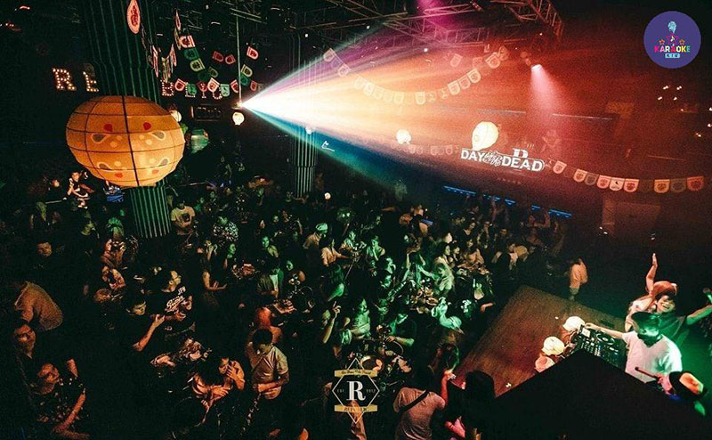 Không Gian Và Thiết Kế Tại Molly - 35 Hàng Buồm