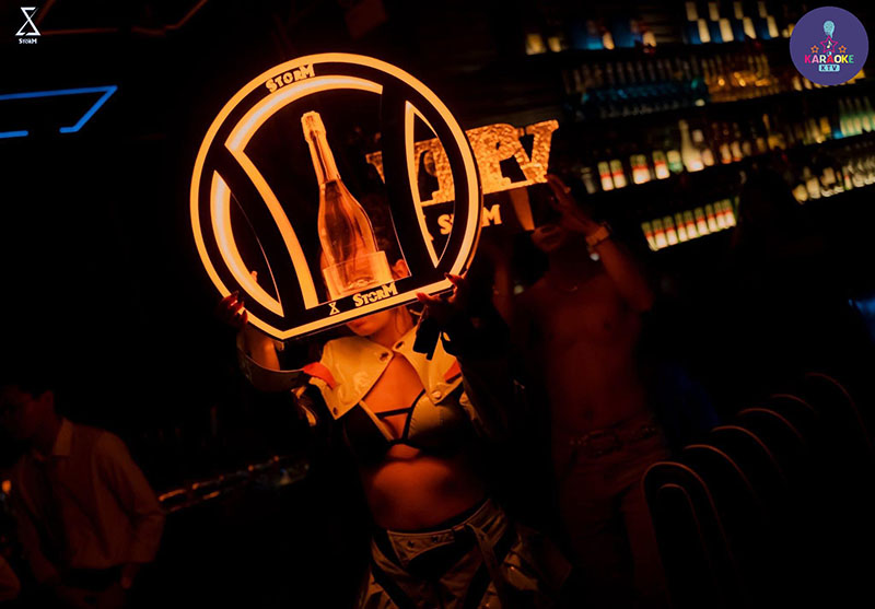 Menu đồ uống và ăn vặt độc đáo