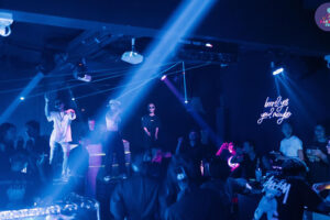 O20 Bar - 11 Hàng Chỉnh