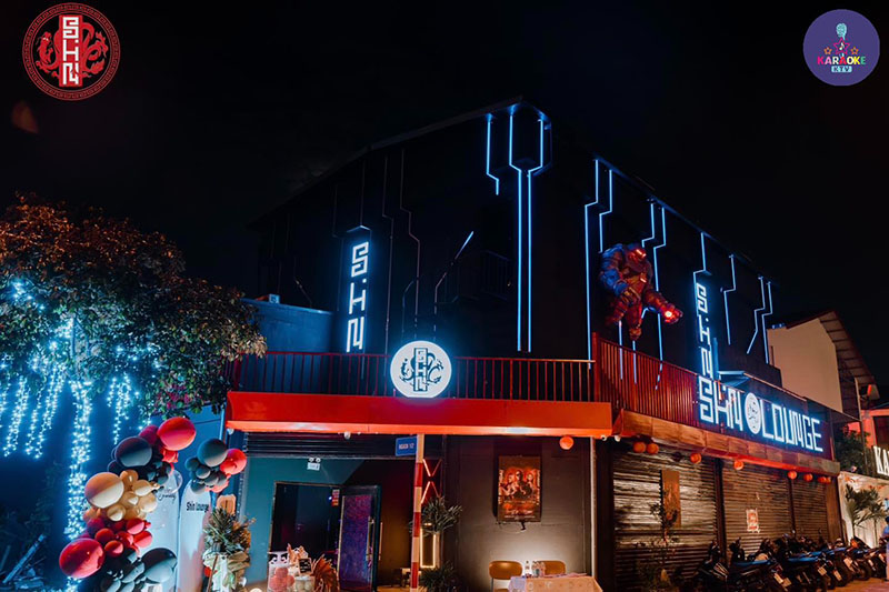 Shin Lounge - 2 Ngõ 1 Phố Cầu Việt