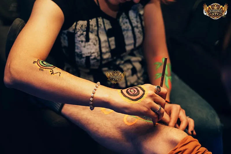 Mọi tiện ích từ đỗ xe, thanh toán đến wifi tốc độ cao đều sẵn sàng phục vụ.