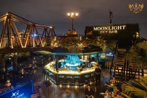Moonlight Sky Bar - Trạm quan sát nhịp đập của thủ đô từ trên cao