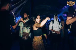 Thánh đường tiệc tùng mới bùng nổ dành cho dân chơi có gu tại Tây Hồ.