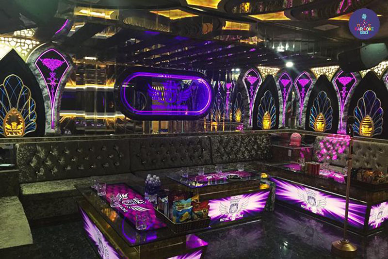 Vì Sao Nên Chọn Karaoke Royal 9 Trương Định Cho Buổi Hát Tối Nay?