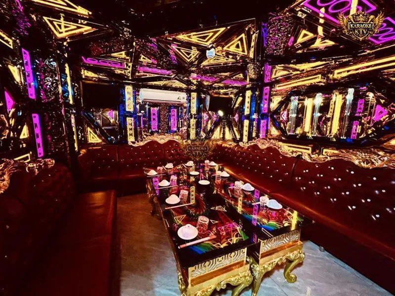 Vị trí lùi sâu tại hẻm lớn Vườn Lài mang lại sự riêng tư tuyệt đối cho khách VIP