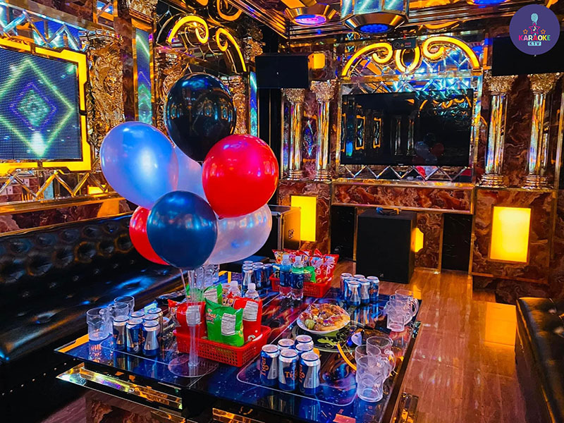 Vị trí quán rất dễ tìm vì nằm ngay mặt tiền đường Nguyễn Duy Trinh