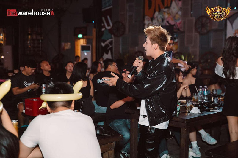 Chương trình âm nhạc & giải trí hàng đêm – Quẩy đã đời!