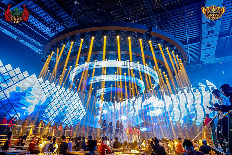 Đội ngũ nhân viên tại King Beer 85 luôn thân thiện, nhanh nhẹn và chuyên nghiệp