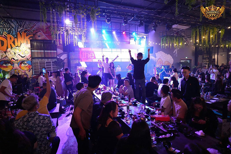 Không gian “Nhà kho công nghiệp” độc đáo – Điểm nhấn khiến ai cũng m