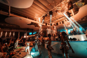 A LA LUNA - 471 Nguyễn Hữu Thọ