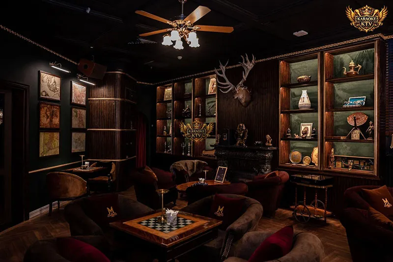 Hệ thống âm thanh được tinh chỉnh để bạn có thể thì thầm vào tai người đối diện.