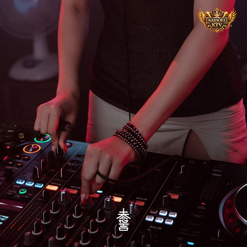 Âm nhạc tại Kasho Club tập trung vào House, Hip-hop, Trap