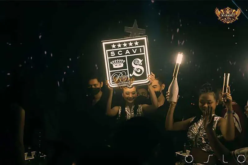 Vòng tròn kết nối của những doanh nhân, nghệ sĩ và dân chơi sành điệu nhất.