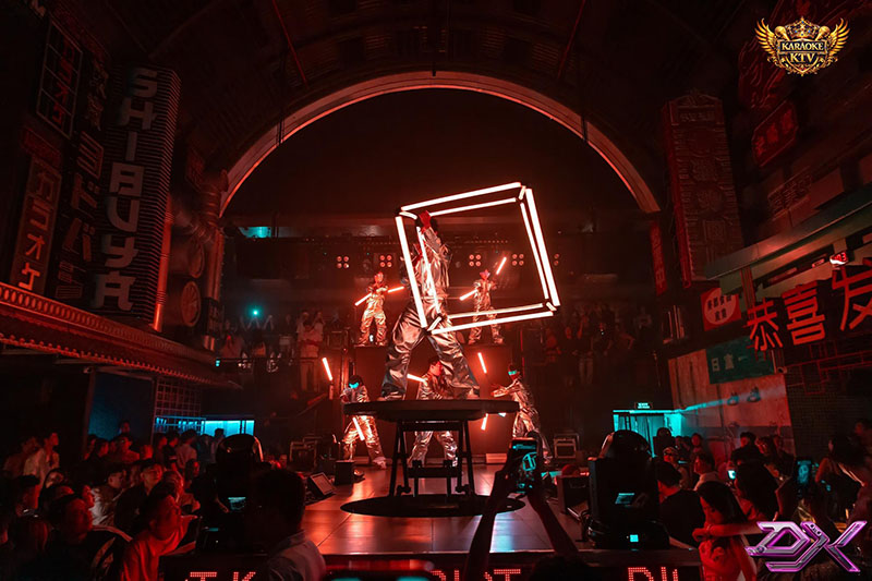 Hướng Dẫn Chi Tiết Cách Di Chuyển Đến District K