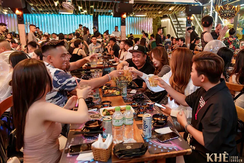 Hơn 80 món ngon tinh hoa ẩm thực từ hải sản tươi sống đến đồ nướng BBQ.