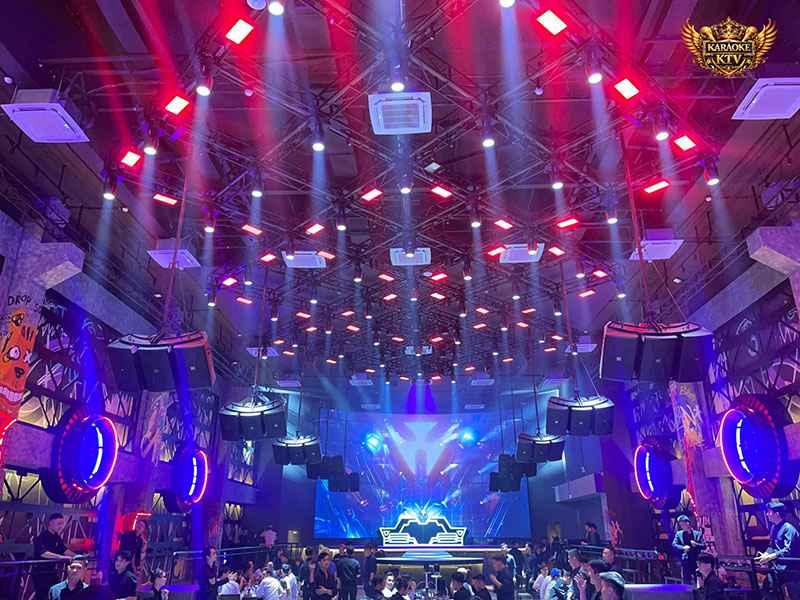 Không Gian & Thiết Kế Độc Đáo Của YOYOFactory