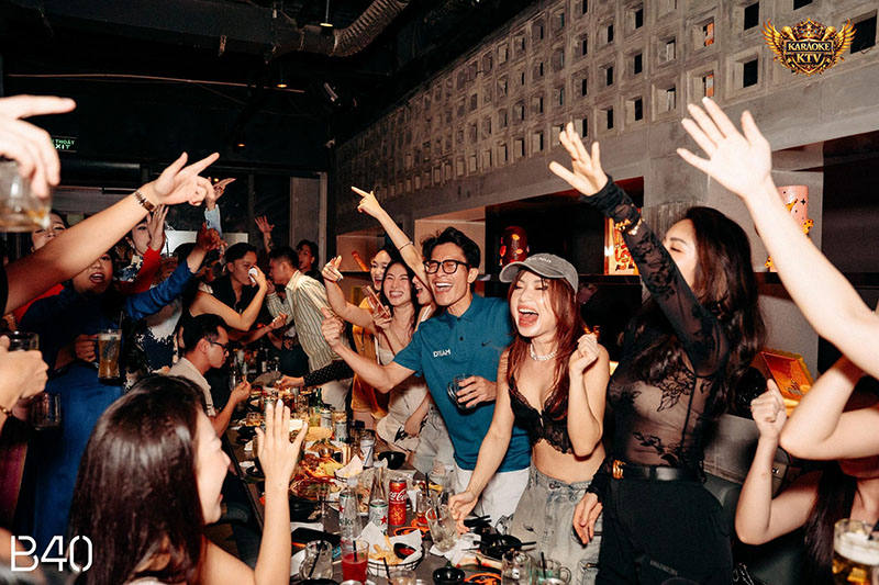 Menu tại B40 tập trung vào ẩm thực Fusion Á-Âu