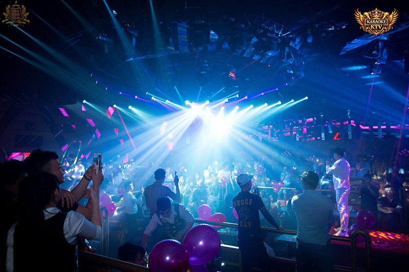 New 205 Club sở hữu không gian rộng lớn, thiết kế trẻ trung