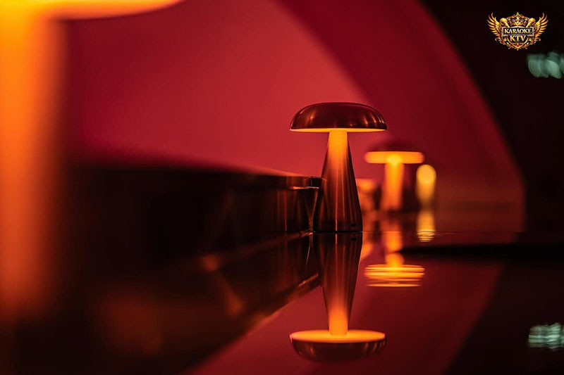 PlanB là lounge bar nằm tại địa chỉ chính xác: 8C2 Thái Văn Lung, Phường Bến Nghé, Quận 1, TP. HCM