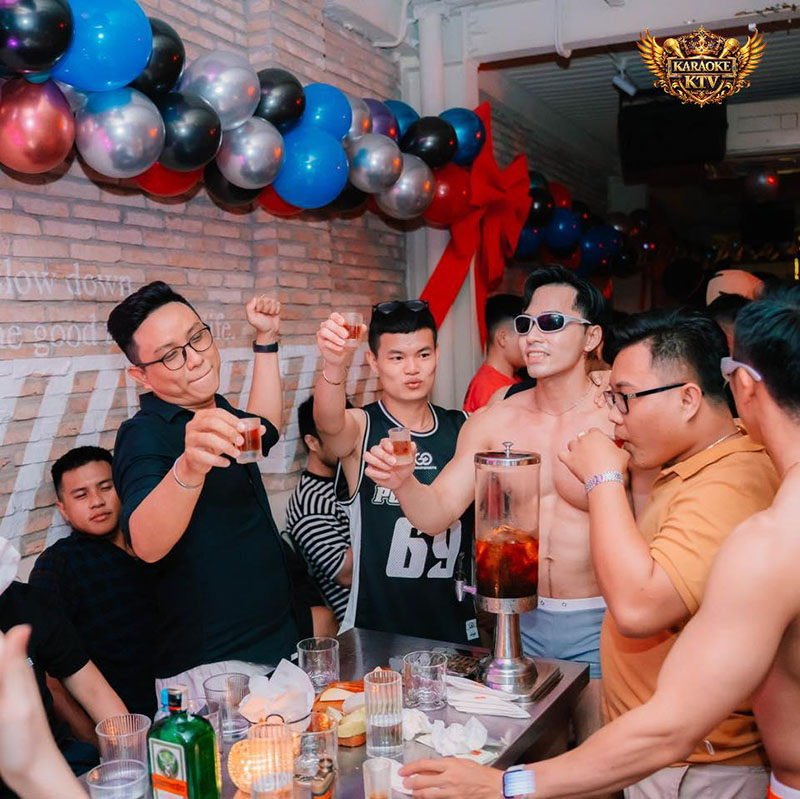 Sixtybar nổi tiếng với thực đơn thức uống pha chế sáng tạo
