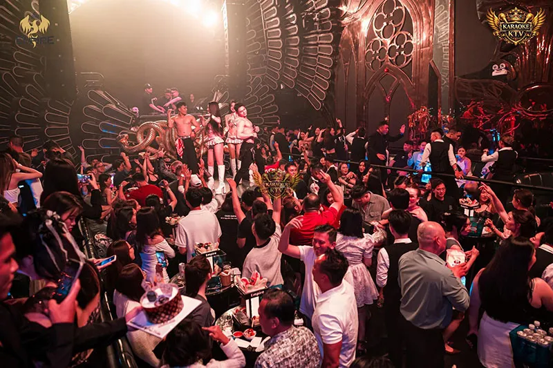 Không gian bùng nổ thăng hoa với âm thanh Hi-End và ánh sáng vô cực