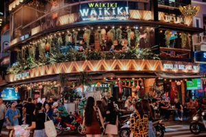 Waikiki Bar & Restaurant - 222 Bùi Viện