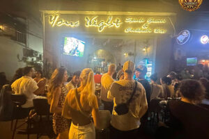 Your Night Bar - 109 Phạm Viết Chánh