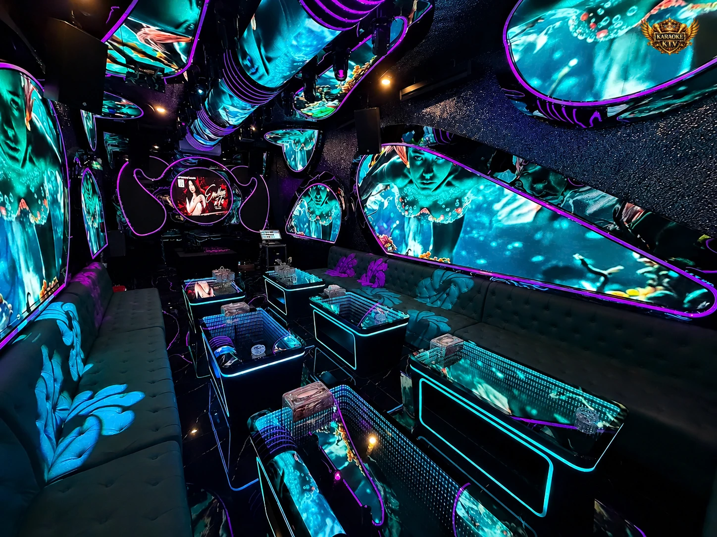 Phòng VIP Super Pool Karaoke Dragon Palace sức chứa 24 khách